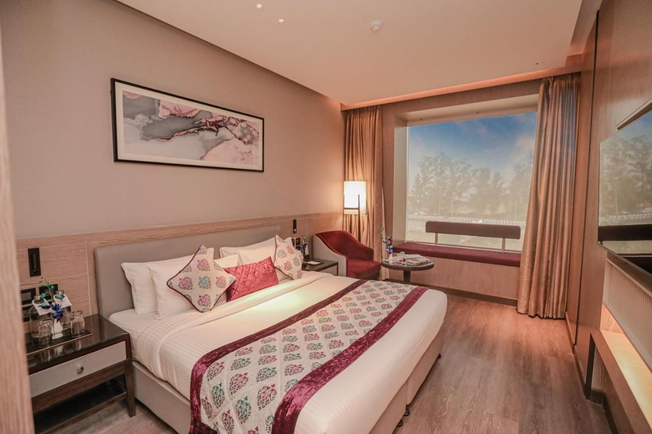 Regenta Place Verka Amritsar Bagian luar foto